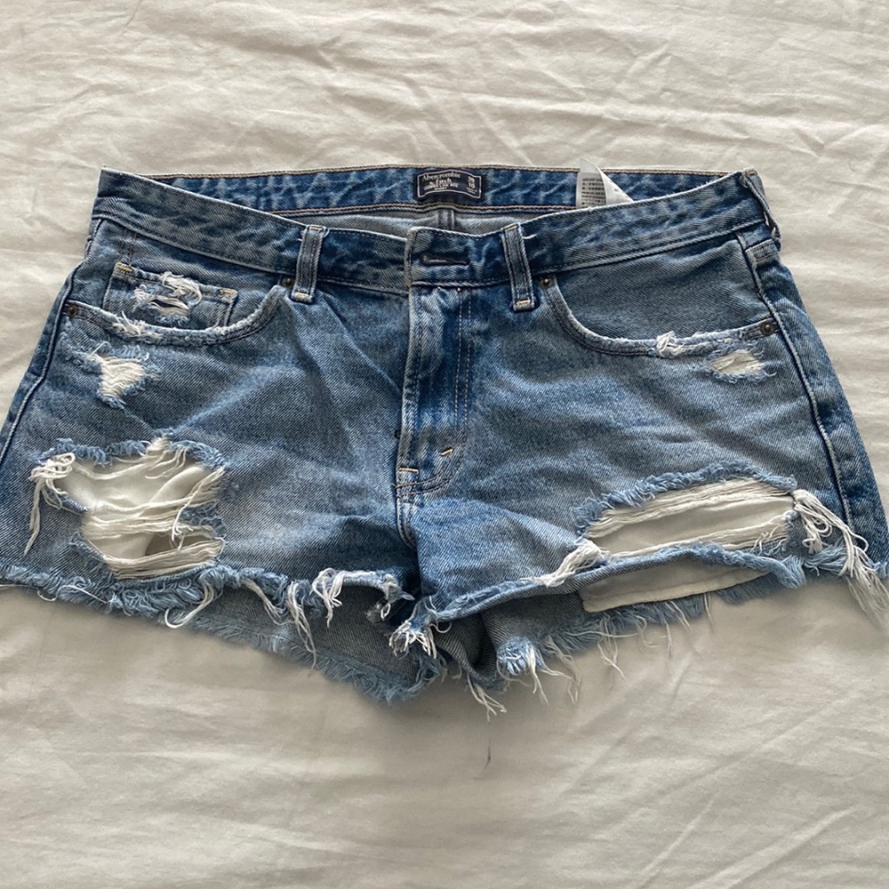 AF Harper Low Rise Shorts - size 30/10